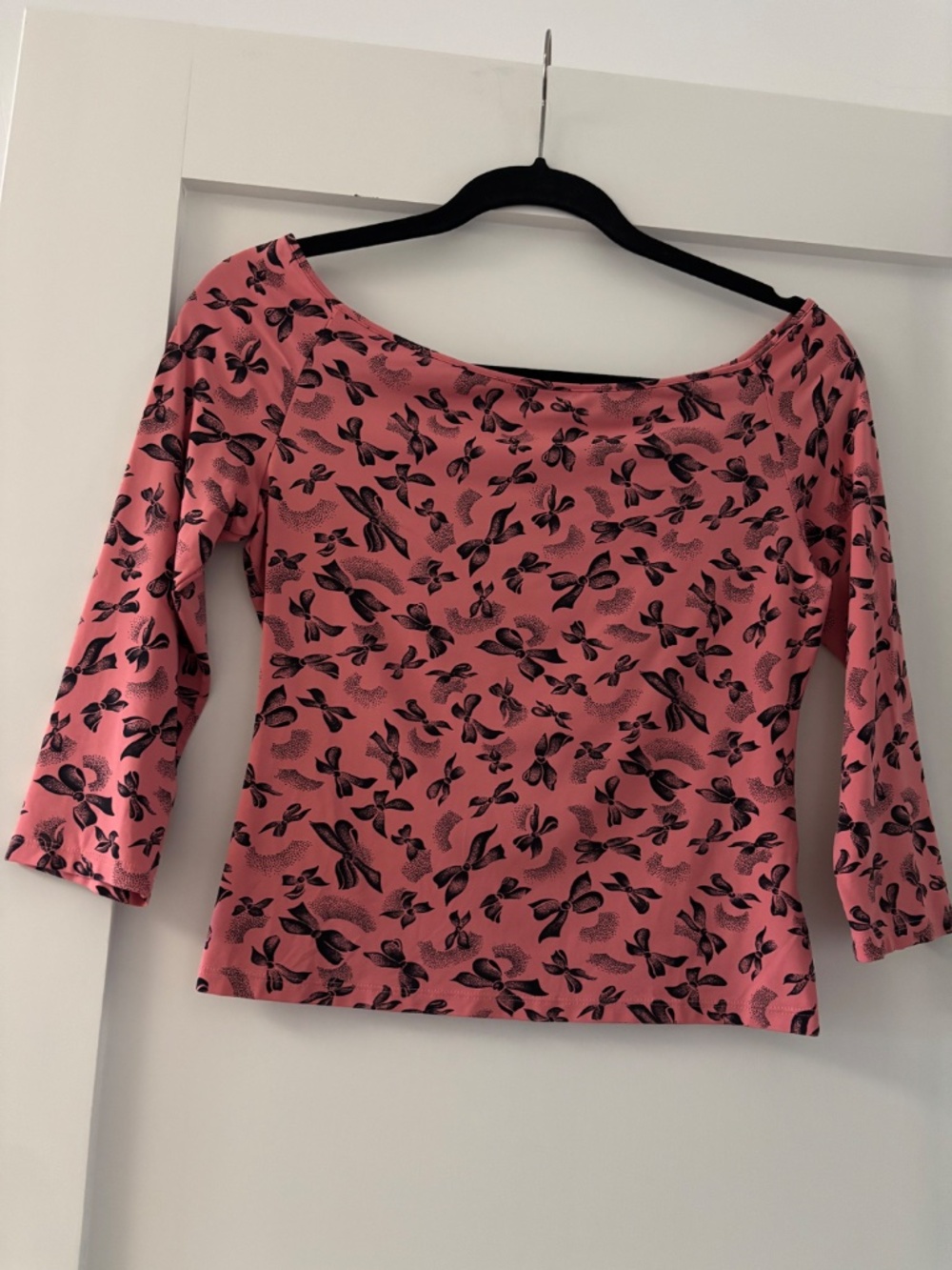 Vintage ANNA MOLINARI Bow Print Off-the-Shoulder Top - Made In Italy - Med